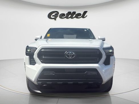 Used 2024 Toyota Tacoma SR5 w/ SR5 Upgrade Package RWD image 2