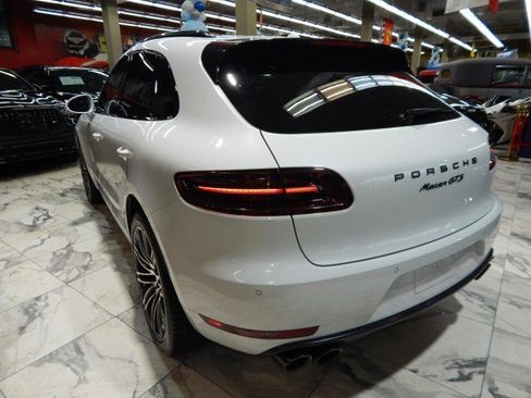 Used 2017 Porsche Macan GTS image 8