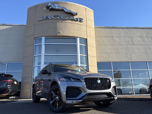 Used 2026 Jaguar F-PACE R-Dynamic S image 1
