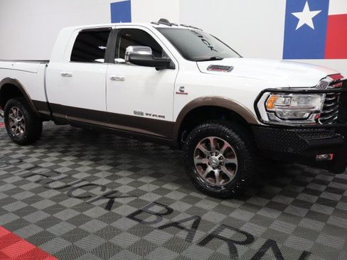 Used 2020 RAM 2500 Limited AWD/4WD image 19