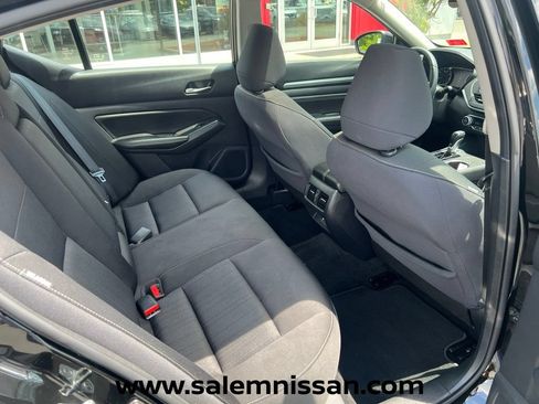 Used 2019 Nissan Altima 2.5 SV FWD image 22
