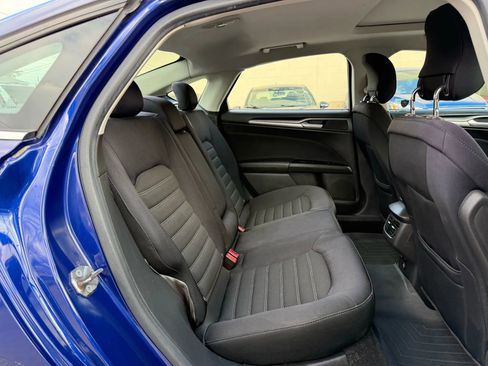Used 2013 Ford Fusion SE FWD image 17
