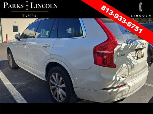 Used 2017 Volvo XC90 T6 Momentum w/ Vision Package image 10