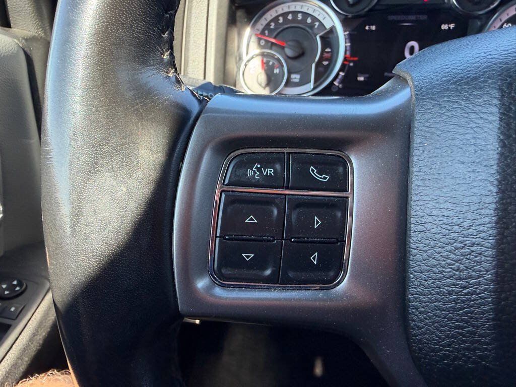 Used 2022 RAM 1500 Classic SLT w/ Electronics Convenience Group AWD/4WD image 21