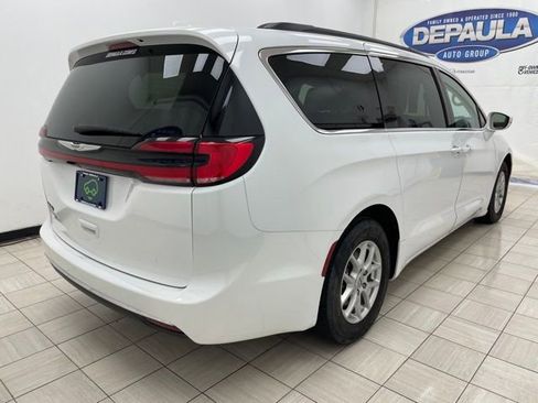 Used 2022 Chrysler Pacifica Touring-L FWD image 22