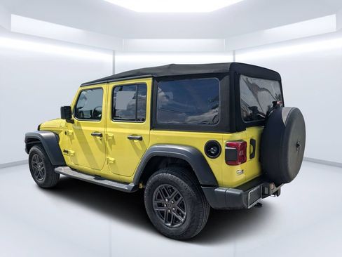 Used 2024 Jeep Wrangler Unlimited Sport AWD/4WD image 6