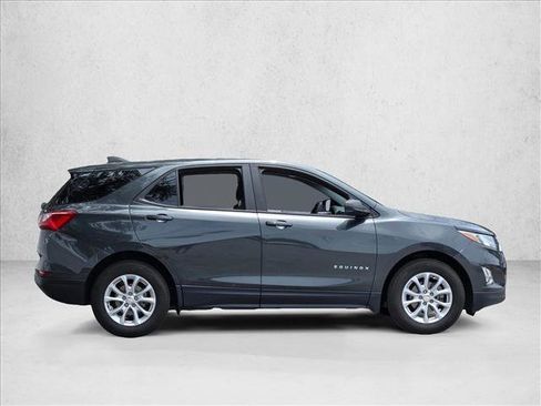 Used 2020 Chevrolet Equinox LS FWD image 4