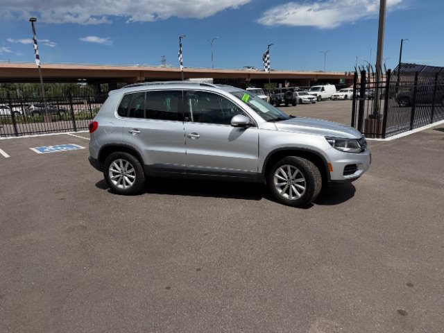Used 2017 Volkswagen Tiguan Wolfsburg Edition AWD/4WD image 18