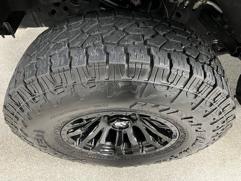 Used 2021 Ford F150 Lariat w/ Equipment Group 502A High AWD/4WD image 15