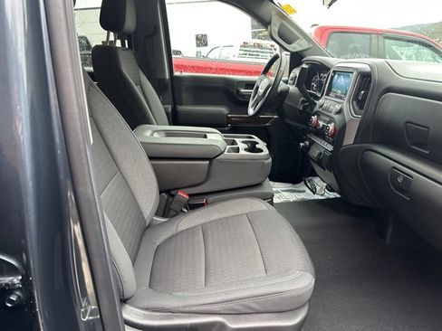 Used 2020 GMC Sierra 1500 Elevation w/ Elevation Value Package image 11