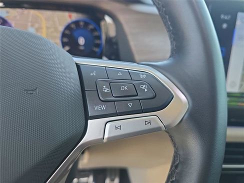 Used 2025 Volkswagen Atlas SEL Premium R-Line image 28