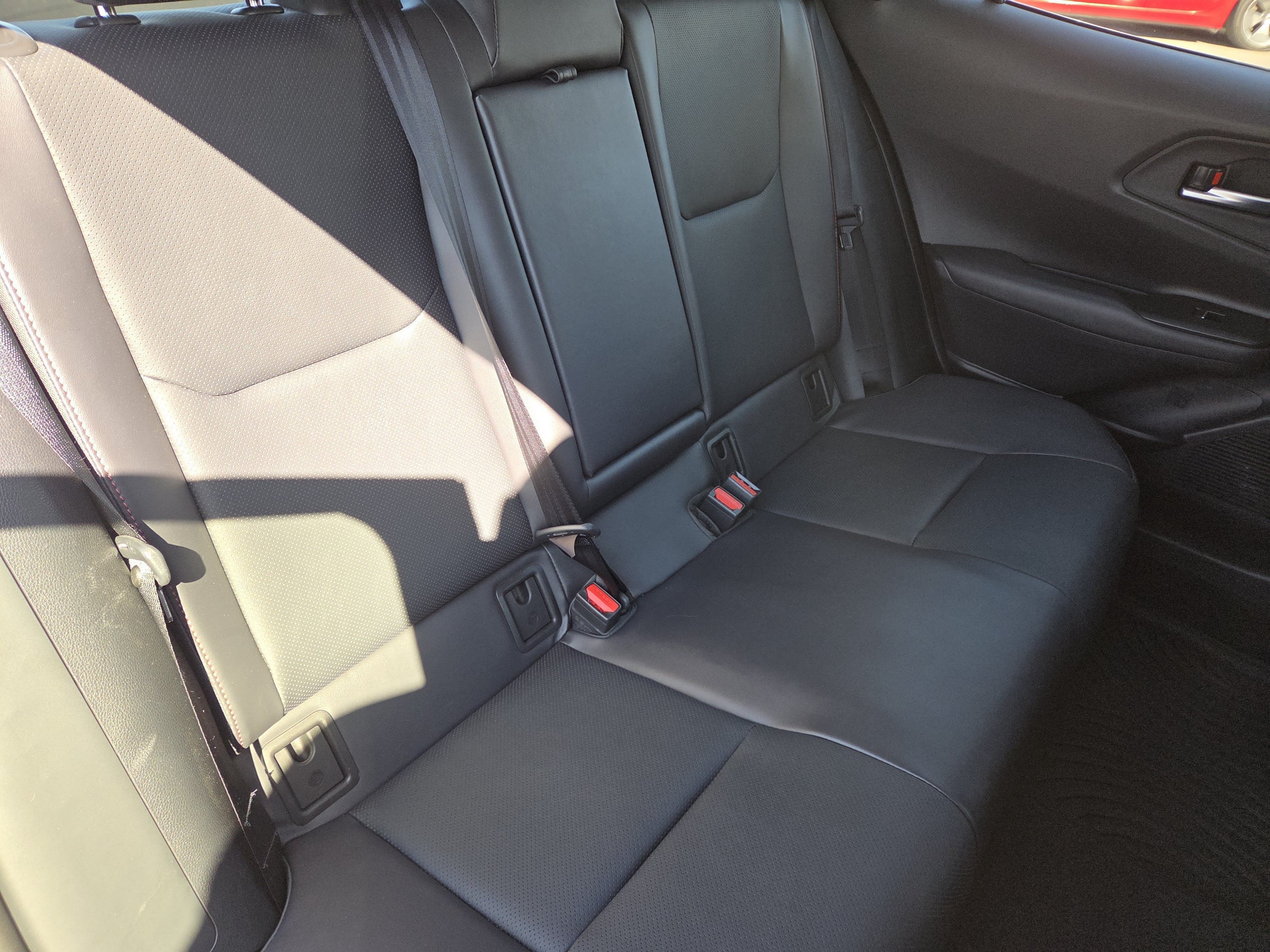 Certified 2026 Toyota Prius Plug-In Hybrid FWD image 5