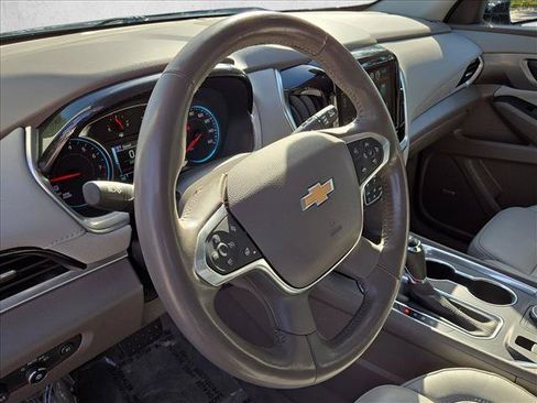 Used 2019 Chevrolet Traverse Premier AWD/4WD image 10