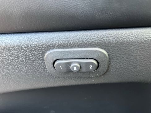 Used 2022 Jeep Grand Cherokee Limited image 15