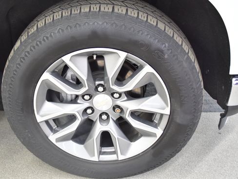 Used 2022 Chevrolet Silverado 1500 LT image 34