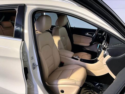 Used 2015 Mercedes-Benz GLA 250 4MATIC image 7