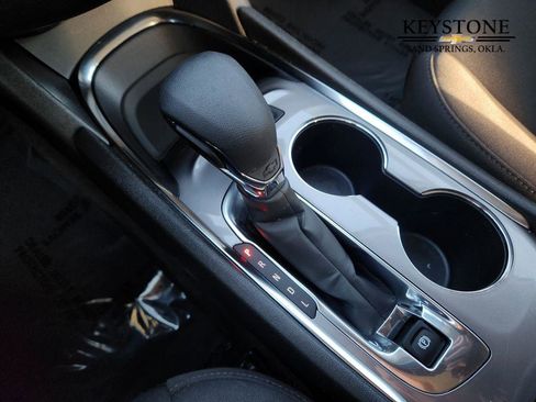 Used 2024 Chevrolet Malibu LT image 21