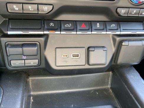 Used 2021 GMC Sierra 1500 SLT AWD/4WD image 35