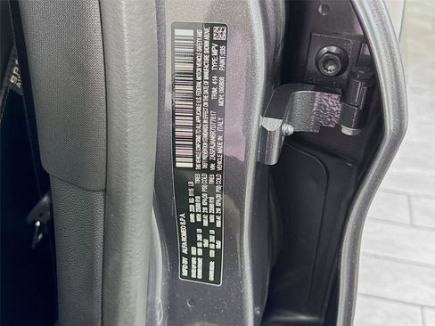 Used 2024 Alfa Romeo Stelvio Sprint image 39