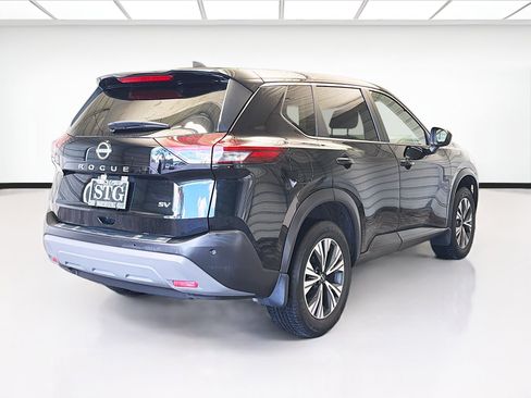 Used 2023 Nissan Rogue SV image 4