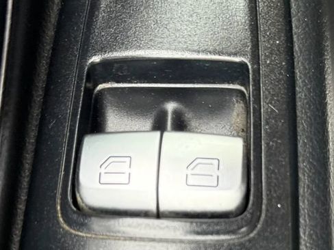 Used 2017 Mercedes-Benz Metris image 17