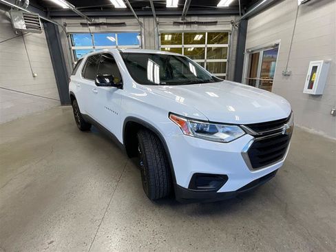 Used 2018 Chevrolet Traverse LS AWD/4WD image 7