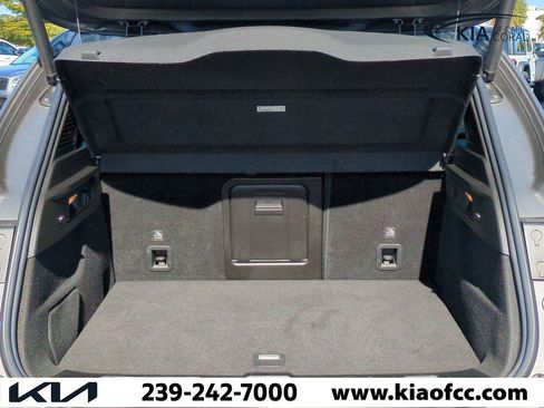 Used 2024 Alfa Romeo Tonale Ti w/ Premium Interior Package image 12