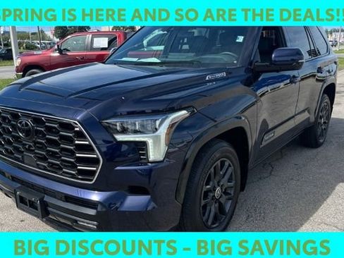 Used 2024 Toyota Sequoia Platinum image 3