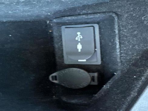 Used 2017 Lexus RC 200t F Sport image 22