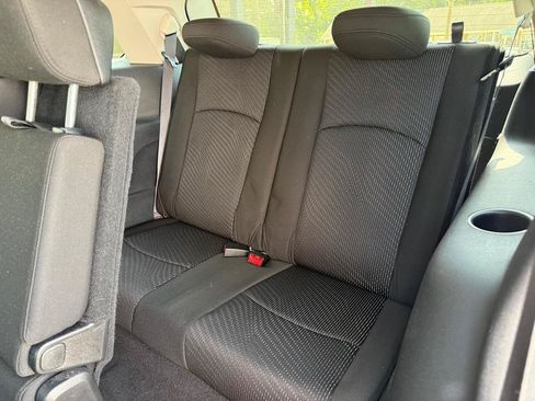 Used 2019 Dodge Journey SE FWD image 11