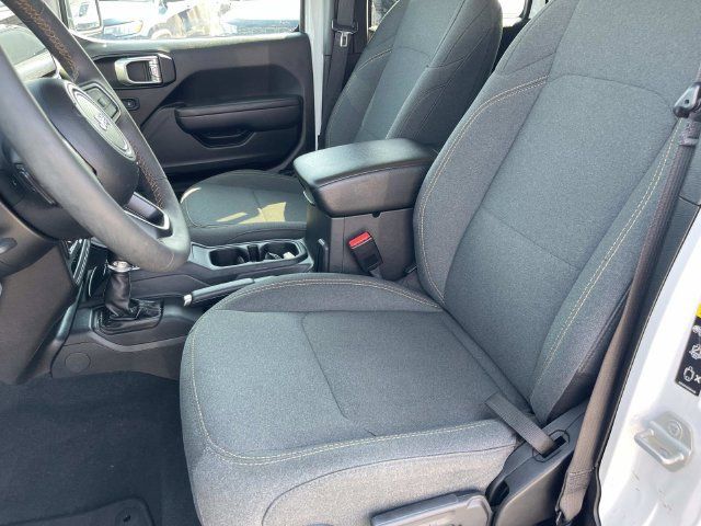 Used 2024 Jeep Wrangler Unlimited Sport AWD/4WD image 24