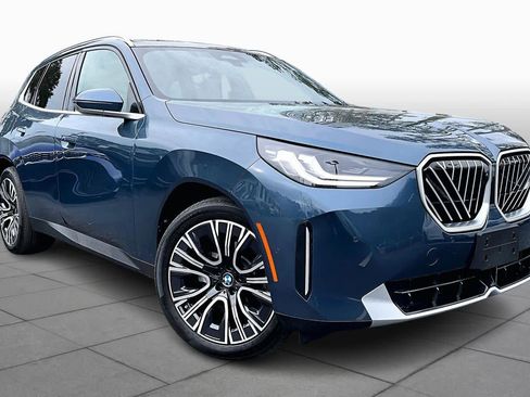 Certified 2025 BMW X3 xDrive30i w/ Premium Package image 3