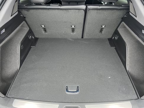 New 2026 Cadillac Optiq Luxury 2 image 19