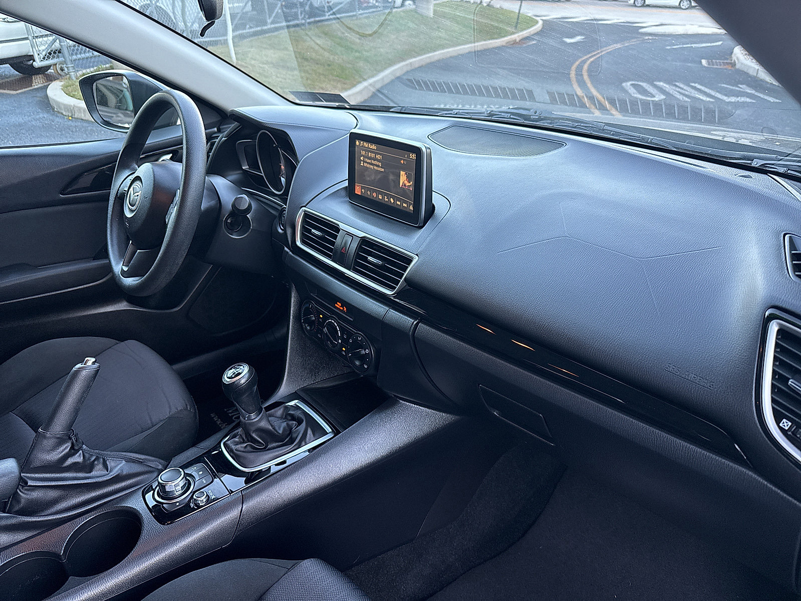 Used 2015 MAZDA MAZDA3 i Sport FWD image 33