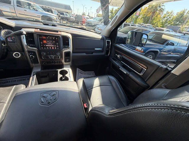 Used 2014 RAM 2500 Laramie w/ Convenience Group AWD/4WD image 12