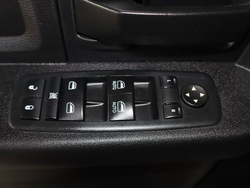 Used 2017 RAM 2500 Tradesman w/ Chrome Appearance Group AWD/4WD image 13