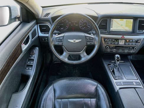 Used 2015 Hyundai Genesis 3.8 RWD image 22