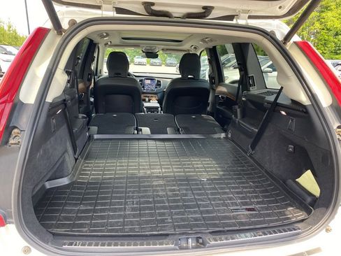 Used 2023 Volvo XC90 B5 Plus w/ Protection Package Premier AWD/4WD image 9