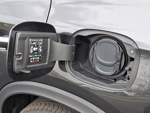 Certified 2025 Mercedes-Benz GLC 350e GLC 350e image 29