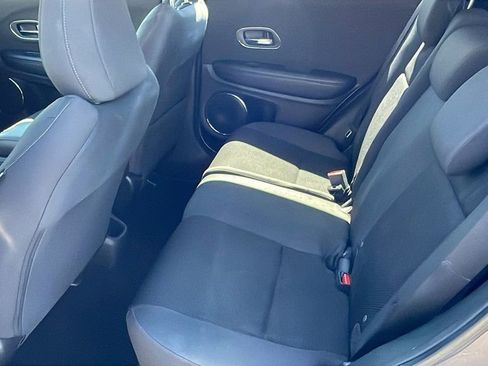 Used 2019 Honda HR-V EX image 12