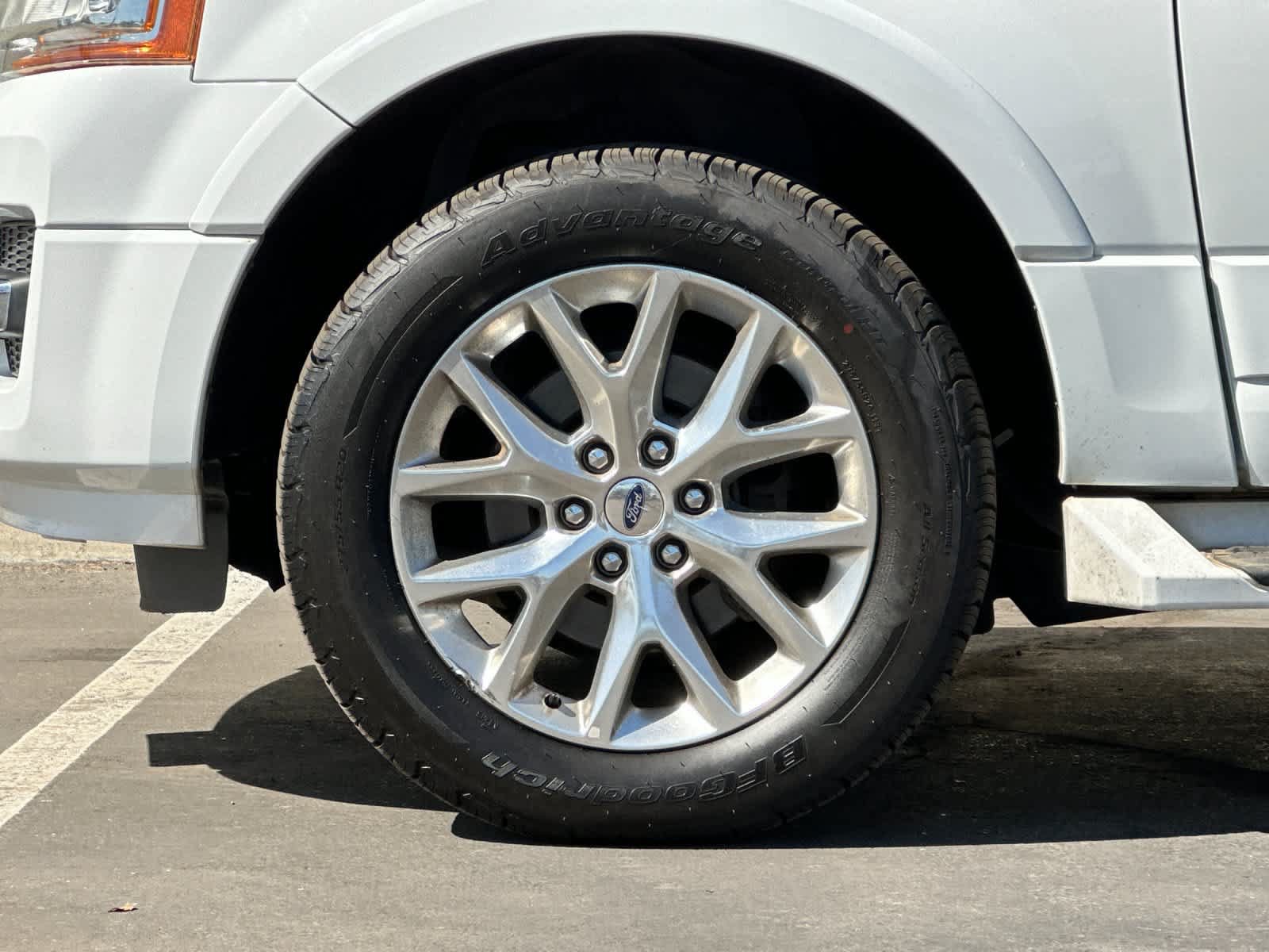 Used 2016 Ford Expedition EL Limited RWD image 28