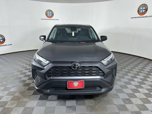 Used 2025 Toyota RAV4 LE AWD/4WD image 14