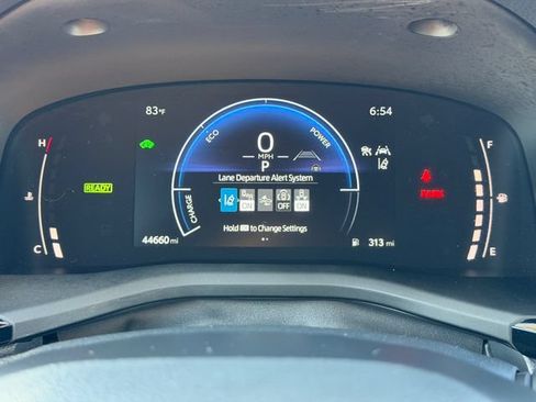 Used 2025 Toyota Camry SE AWD/4WD image 11
