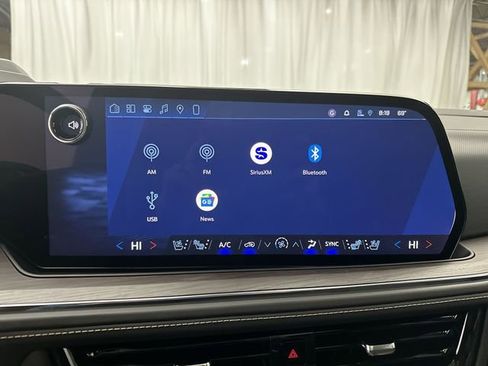 New 2026 Chevrolet Suburban Premier image 14