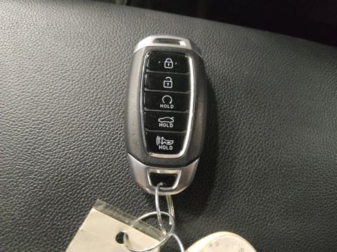 Used 2023 Hyundai Elantra SEL FWD image 32