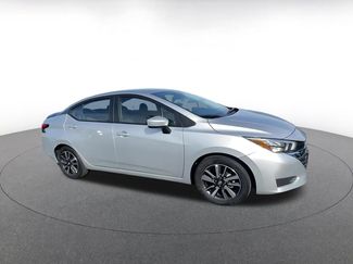 Used 2025 Nissan Versa SV FWD video 2