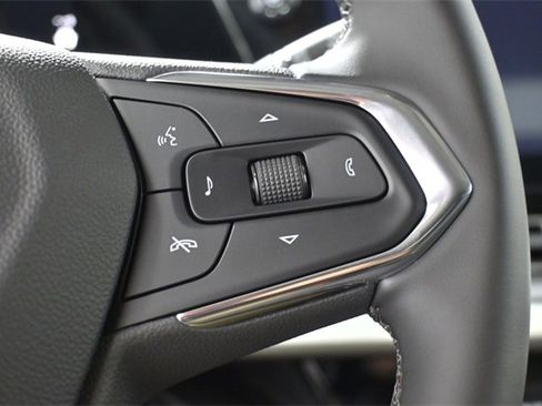 New 2026 Chevrolet Trax LT w/ Driver Confidence Package image 18