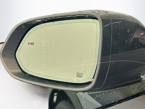 Used 2024 Chevrolet Blazer EV LT AWD/4WD image 16