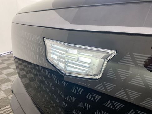 New 2026 Cadillac Vistiq Sport w/ LPO, Floor Liner Package image 32