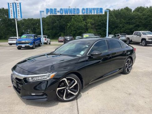 Used 2020 Honda Accord Sport image 2